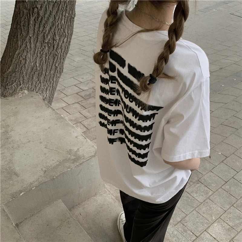 Женская футболка с коротким рукавом 3 размера белая буквенным принтом в