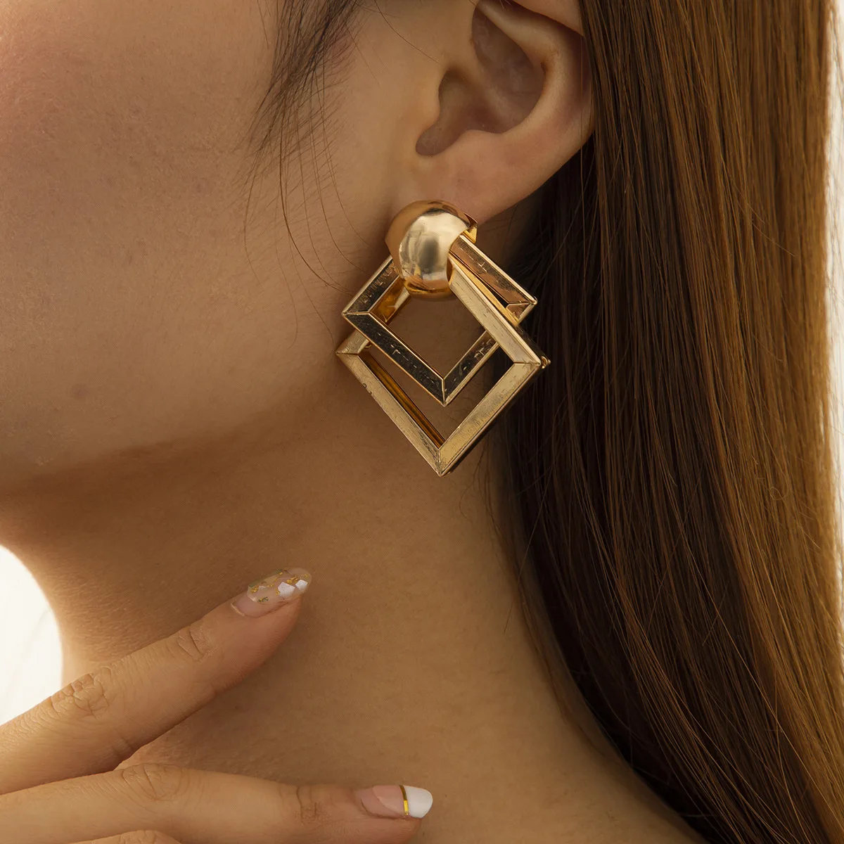 

Golden Square Earrings Women 2021 Fashion Retro Geometric Large Layered Metal Personality Earring Girls Party Unique Jewelry