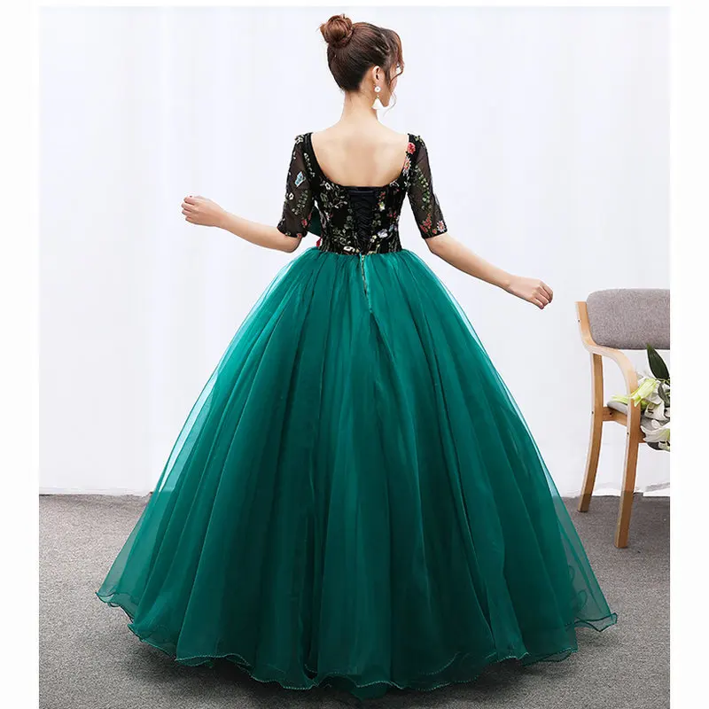 

New Arrival Quinceanera Dresses Ball Gown Illusion Two Tone Half Sleeves Party Prom Gowns Vestido Debutante