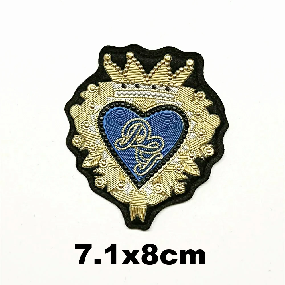 

Design PVC silk screen printing hot stamping crown leaf letter patches for clothing HE-3409