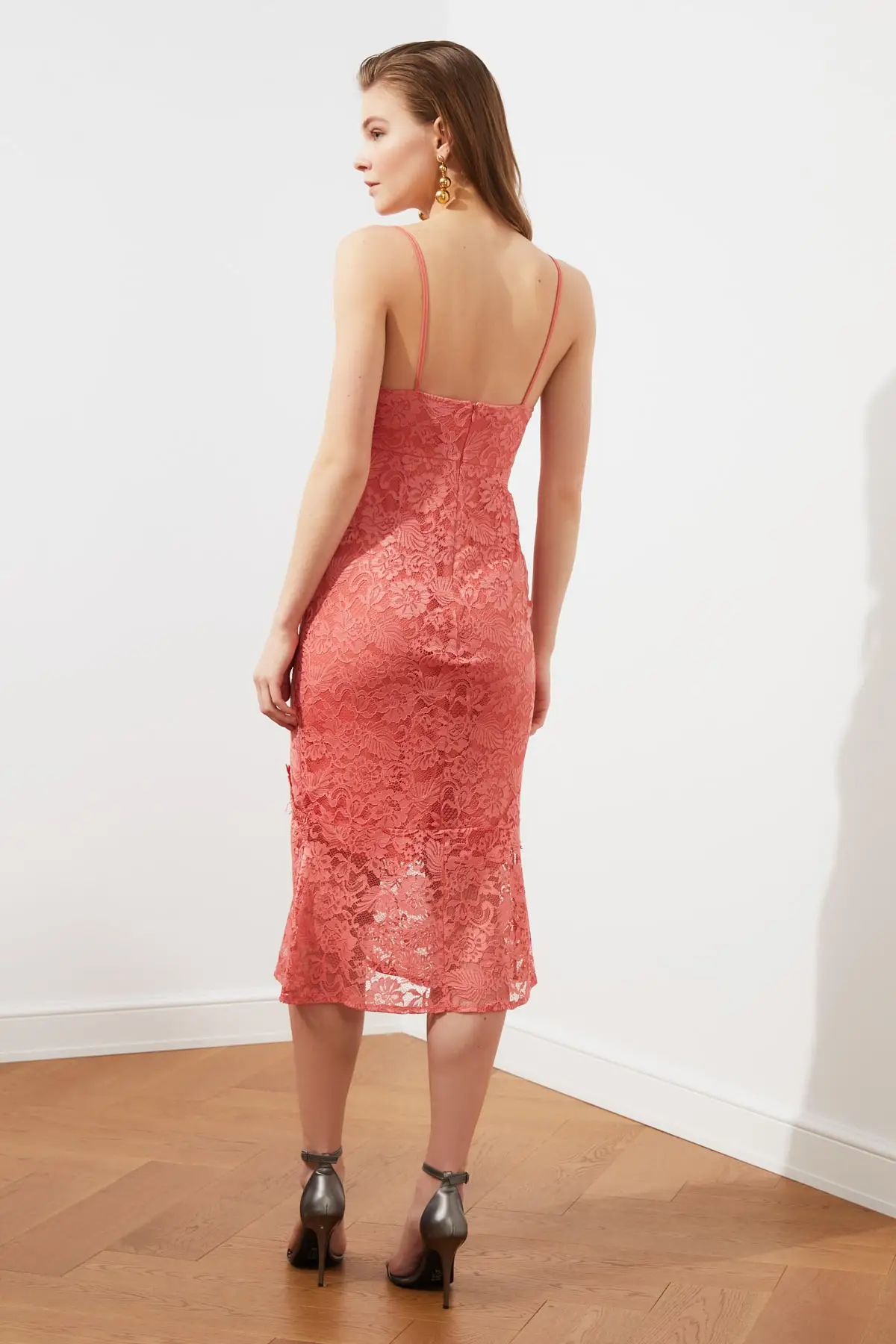 

Trendyol Lace Detail TPRSS21EL2034