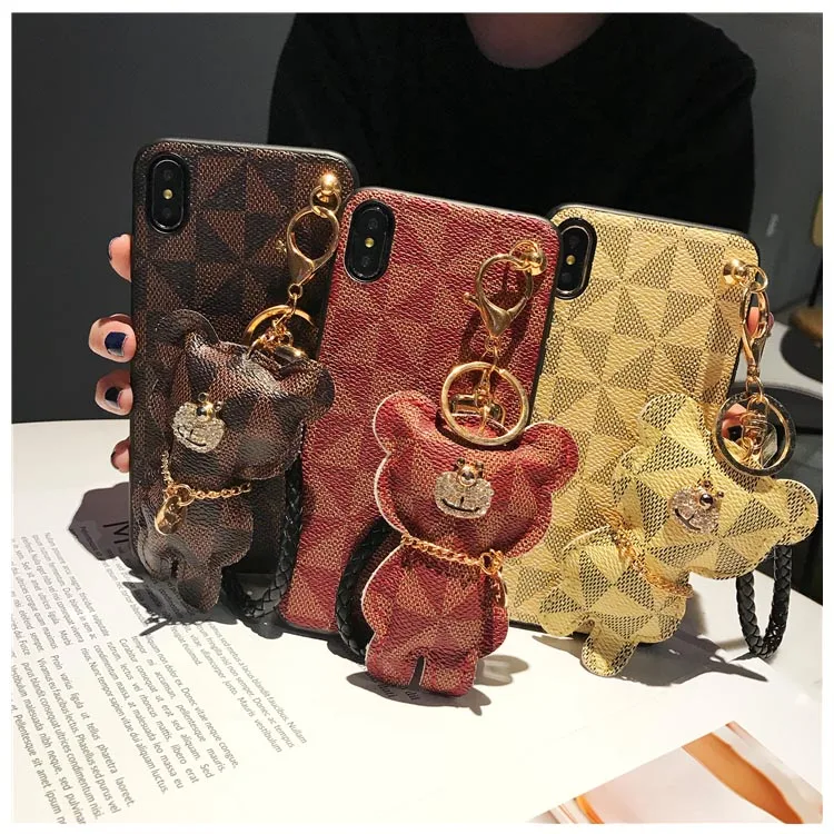 

Cute Couple 3d Hanging Bear Phone Cover Case For Iphone12 X 11 pro Xs Max Xr 13 8 7 6 6s Plus Luxurious Pu Leather Coque Fundas
