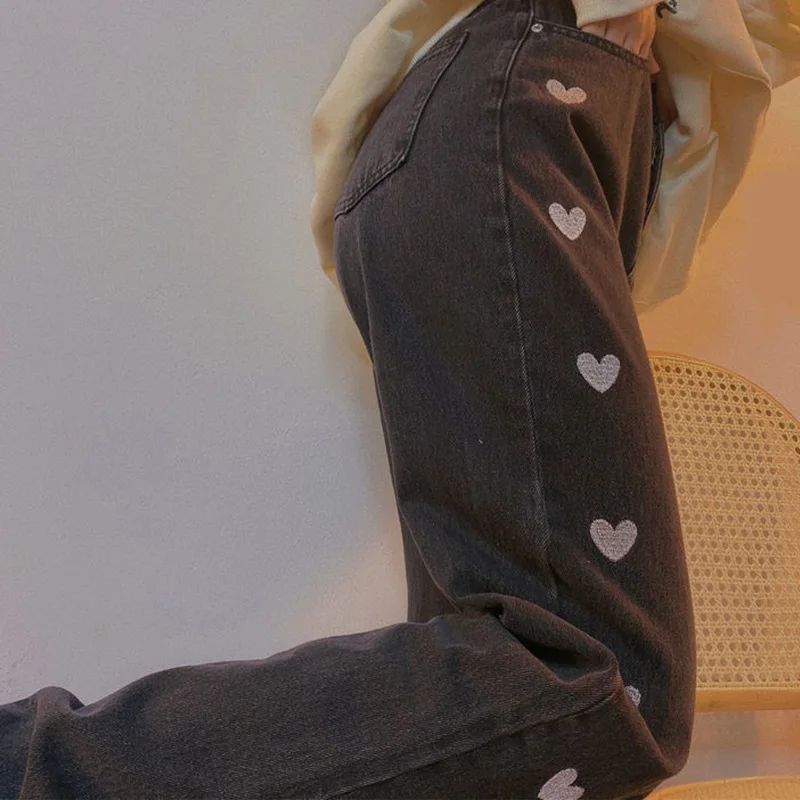 

Vintage Women Straight Denim Pants Hearted Printed Embroidery Full-Length Ladies Jeans 2021 High-Waist Slim Baggy Female Trouser