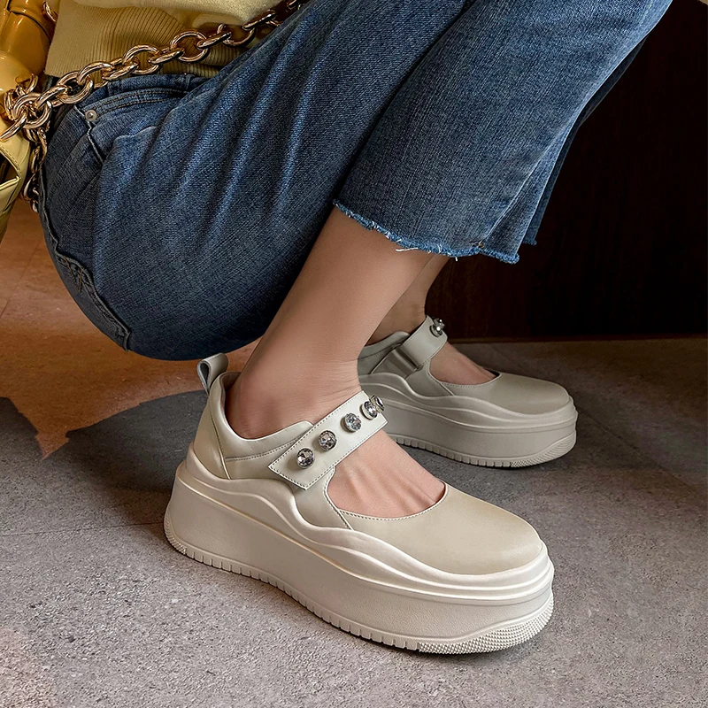 

JOCHEBED HUWedges Square Toe Metal Decoration Slip On Ladies Shoes Cow Patent Leather Spring Autumn Women Pumps Size 33-39