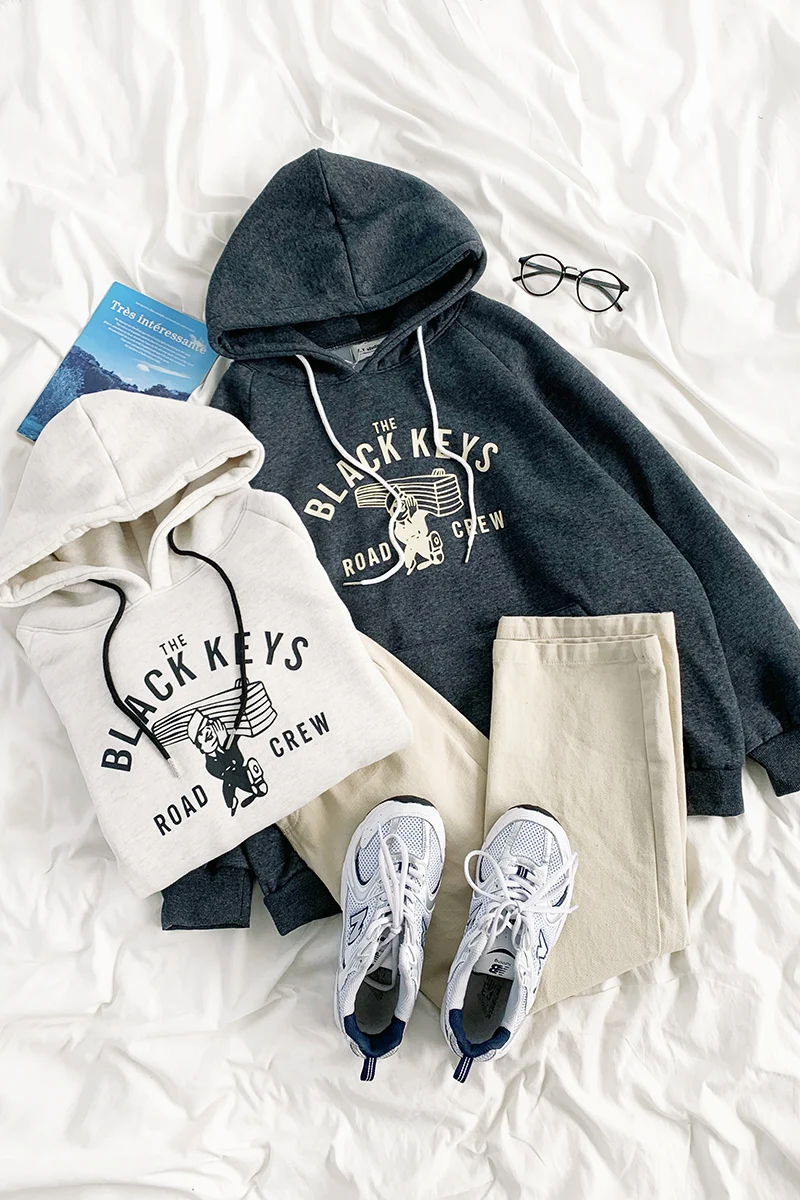 

Autumn Winter Vintage Hoodies Women Simple BF Style Letter Printing Solid Color Hooded And Fluffy Pullover Hoodies