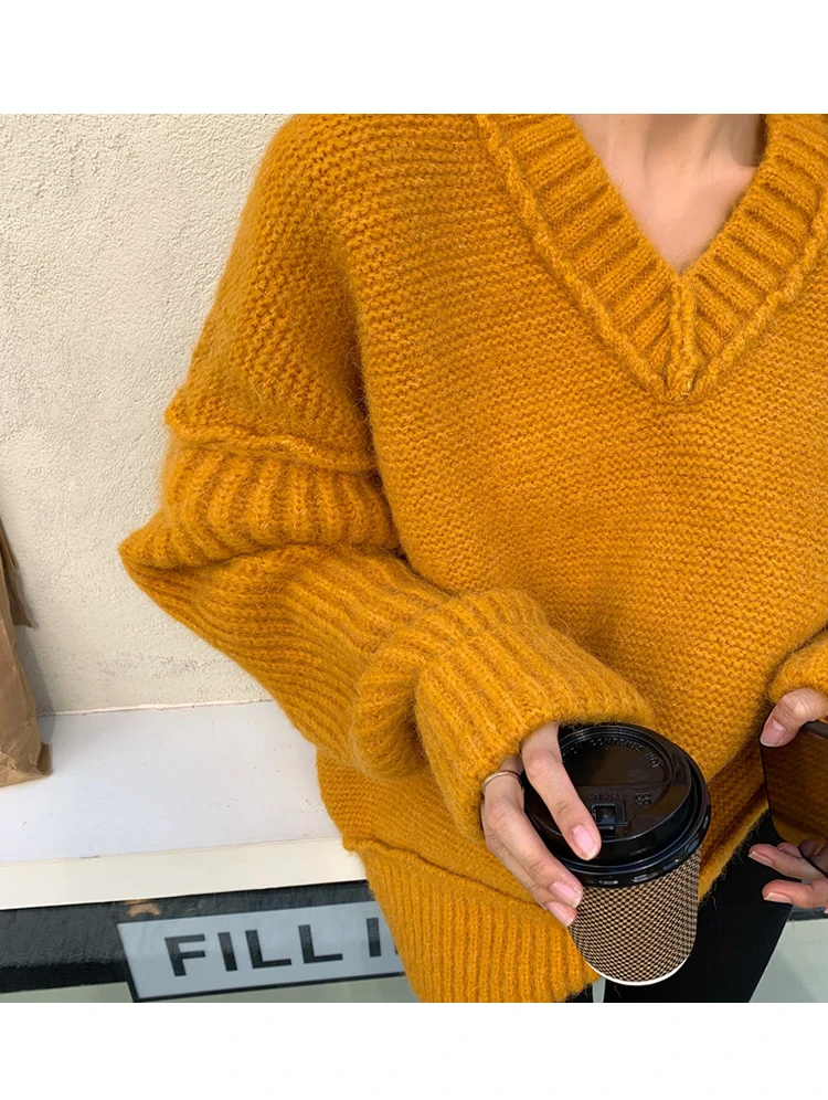 

ZCSMLL V-Neck Sweater women's lazy style Korean loose winter new thickened retro outer wear medium and long knitwear coat