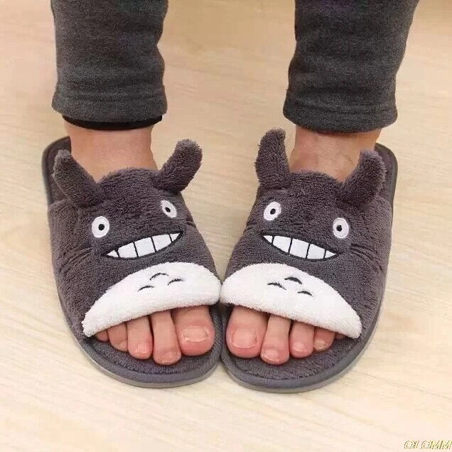 

Плюшевая зимняя детская обувь Totoro с изображением шиншилл, нескользящая теплая обувь для спальни, тапочки Totoro