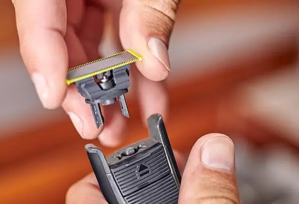 Philips профессиональная Электробритва Моющаяся QP6510 с системой ComfortCut Blade 60 мин беспроводное использование/1 h Зарядка для Мужской бритвы
