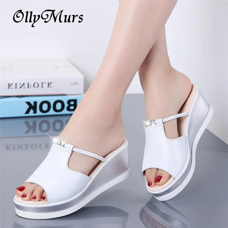 

Women Shoes 2020 Fashion Rhinestone Summer Slippers Heels Wedge Slippers Genuine Leather Platform Slippers White Black G9202