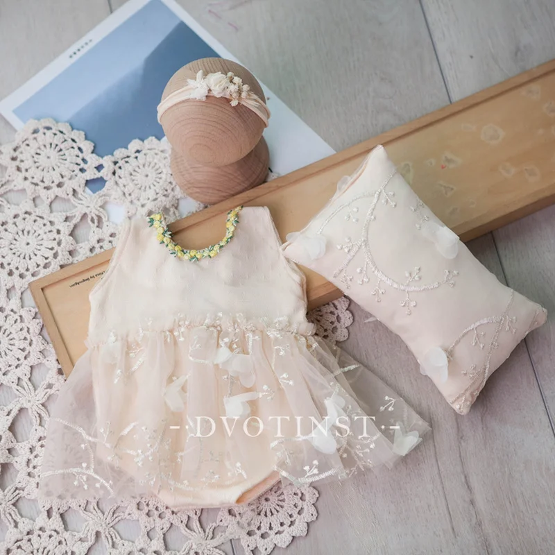 Dvotinst Newborn Baby Girls Photography Props Lace Floral Dress Headband Pillow 3pcs Set Fotografia Studio Shooting Photo Props