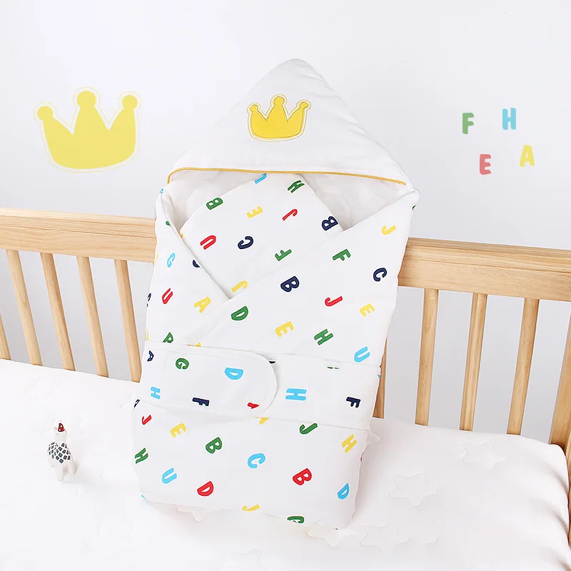 

Autumn and Winter Newborn 85*85 Swaddling Cotton Breathable Wrapped Towel Baby Cartoon Thickened Blanket with Windproof Hat