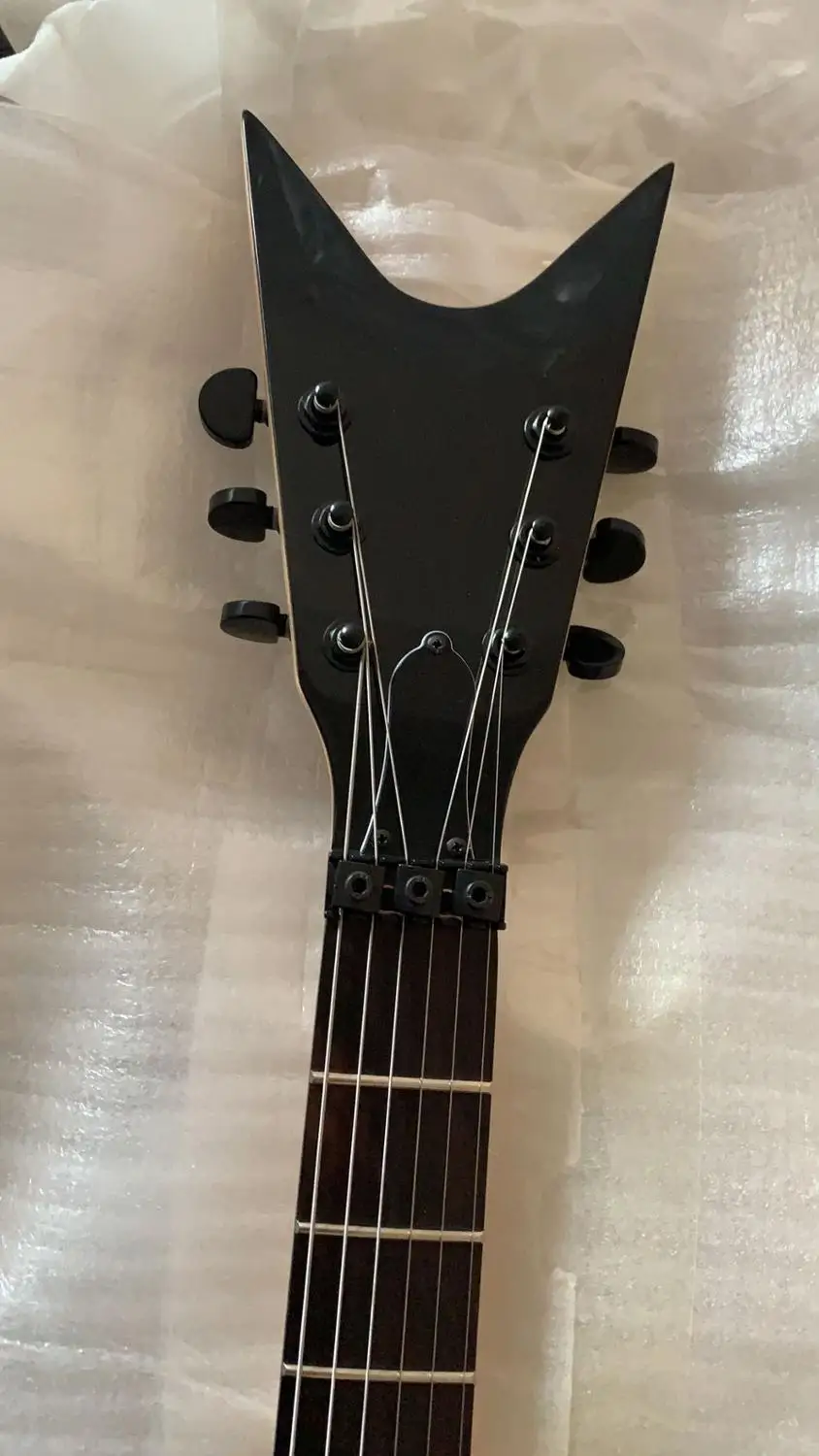 Гитары Custom Shop электрогитара одна часть шеи Пользовательский логотип с активными звукоснимателями в черном 181317