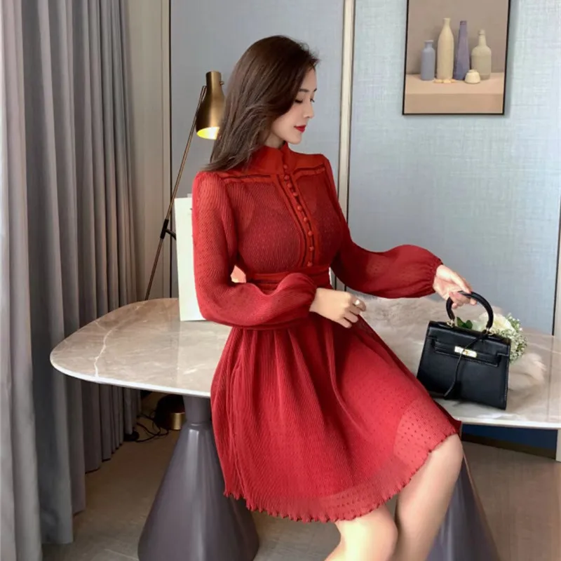 Женское однобортное платье BLLOCUE Красное Кружевное в горошек с