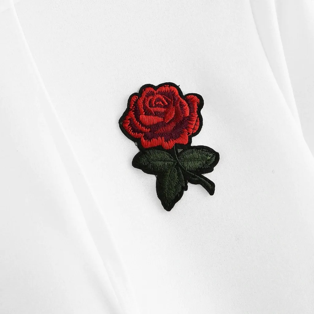 Женская толстовка с капюшоном аппликацией розы в полоску джемпер укороченный