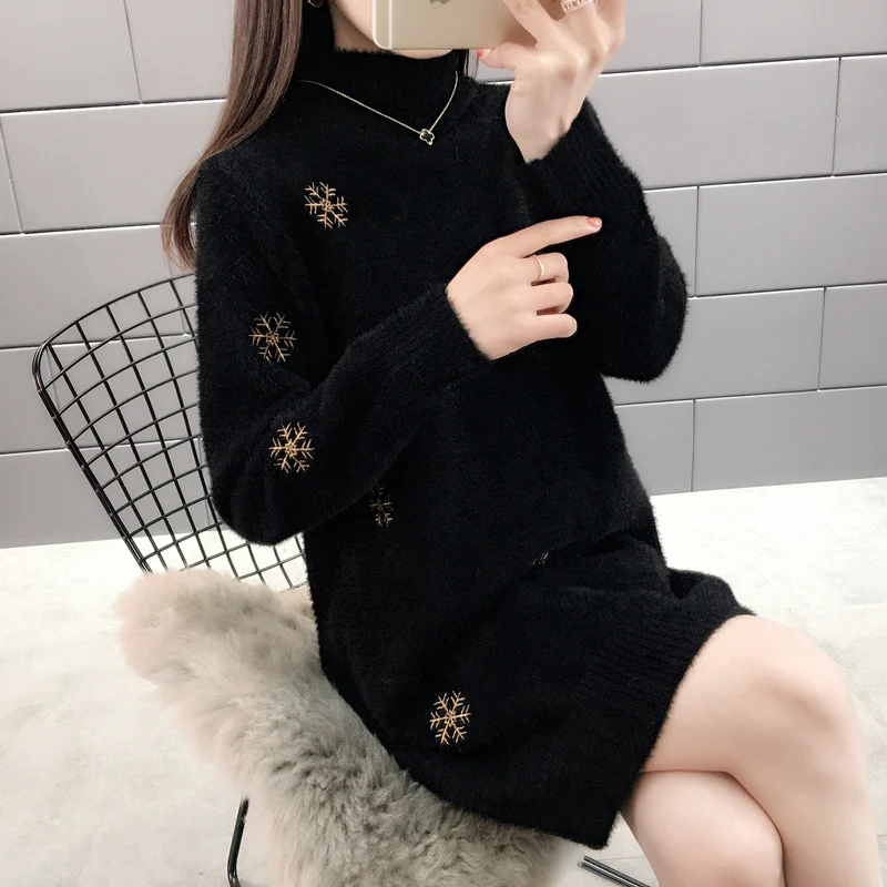 Женское трикотажное платье-свитер с цветочной вышивкой прямой элегантный