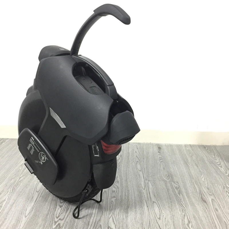 В наличии оригинал INMOTION V11 Электрический Одноколесный Самокат Баланса скутер 84 в