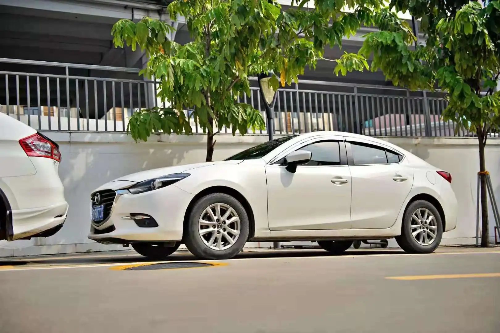 Хромированный козырек для дверей и боковых окон дефлектор защиты от солнца дождя