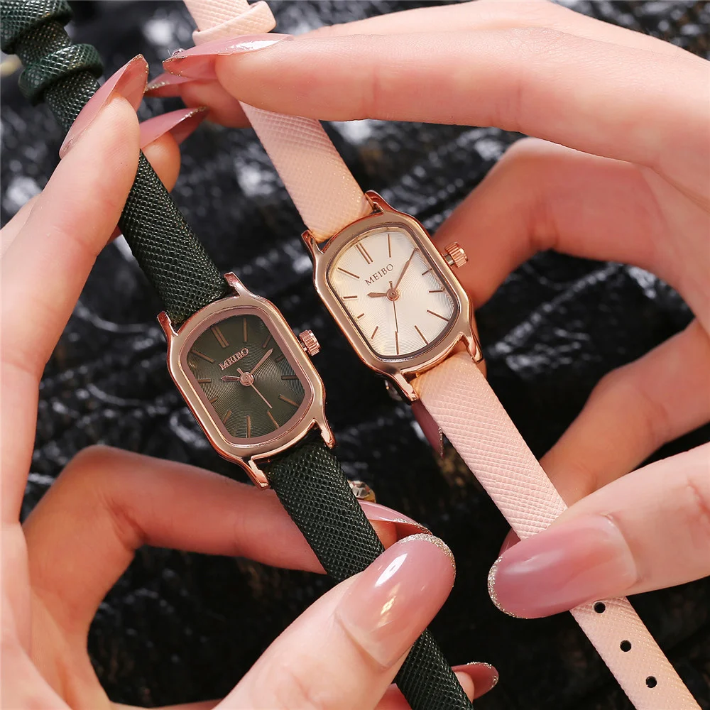 Часы наручные женские кварцевые в ретро стиле винтажные простые с кожаным