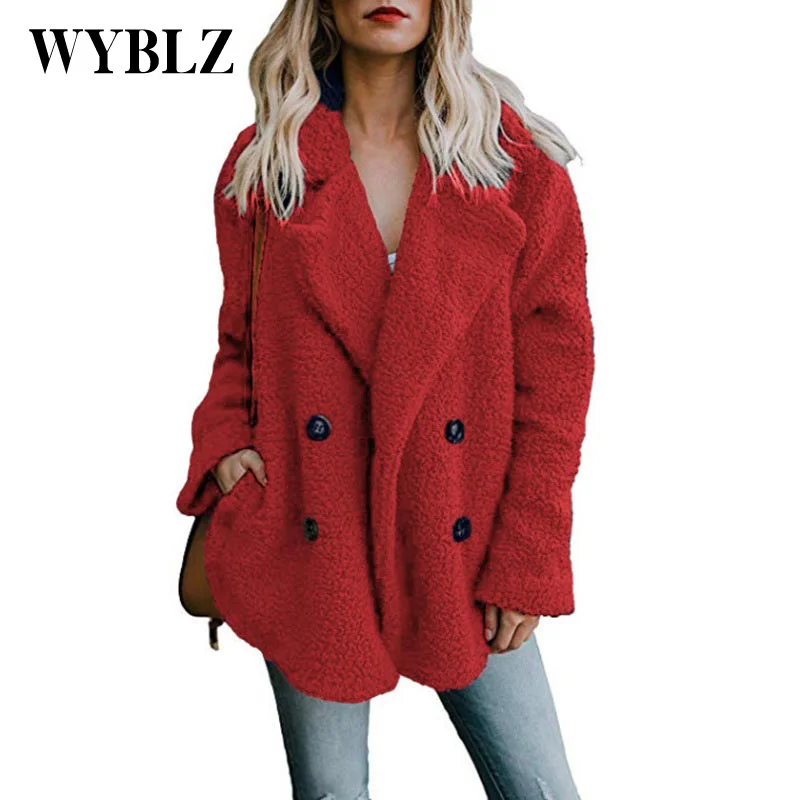 

Женское пушистое пальто из овечьей шерсти, с отворотом