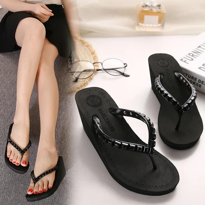 

Low Flat Shoes Female House Slippers Platform Women Heels On A Wedge Slides Rivet Rubber Flip Flops Fashion High Summer Hawaiian