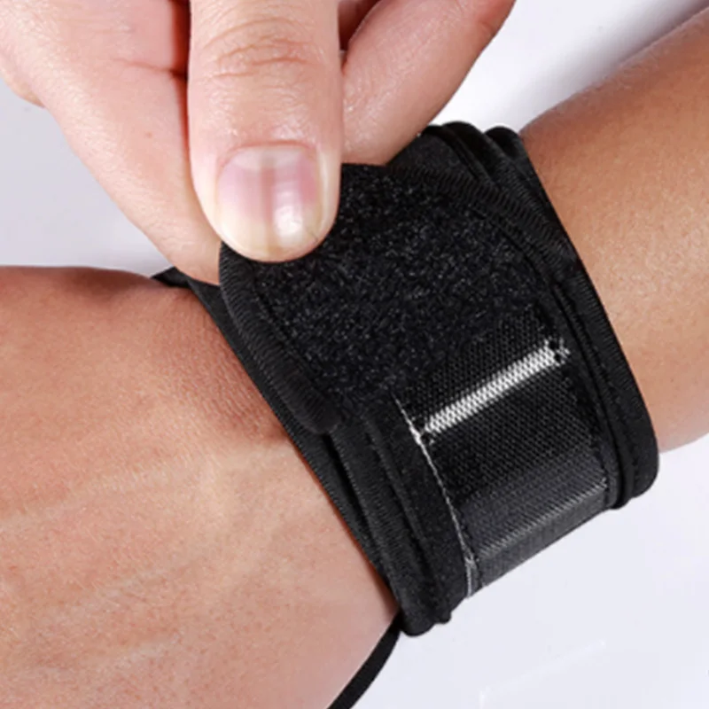 Мужские и женские перчатки для занятий спортом в помещении тяжелой атлетики