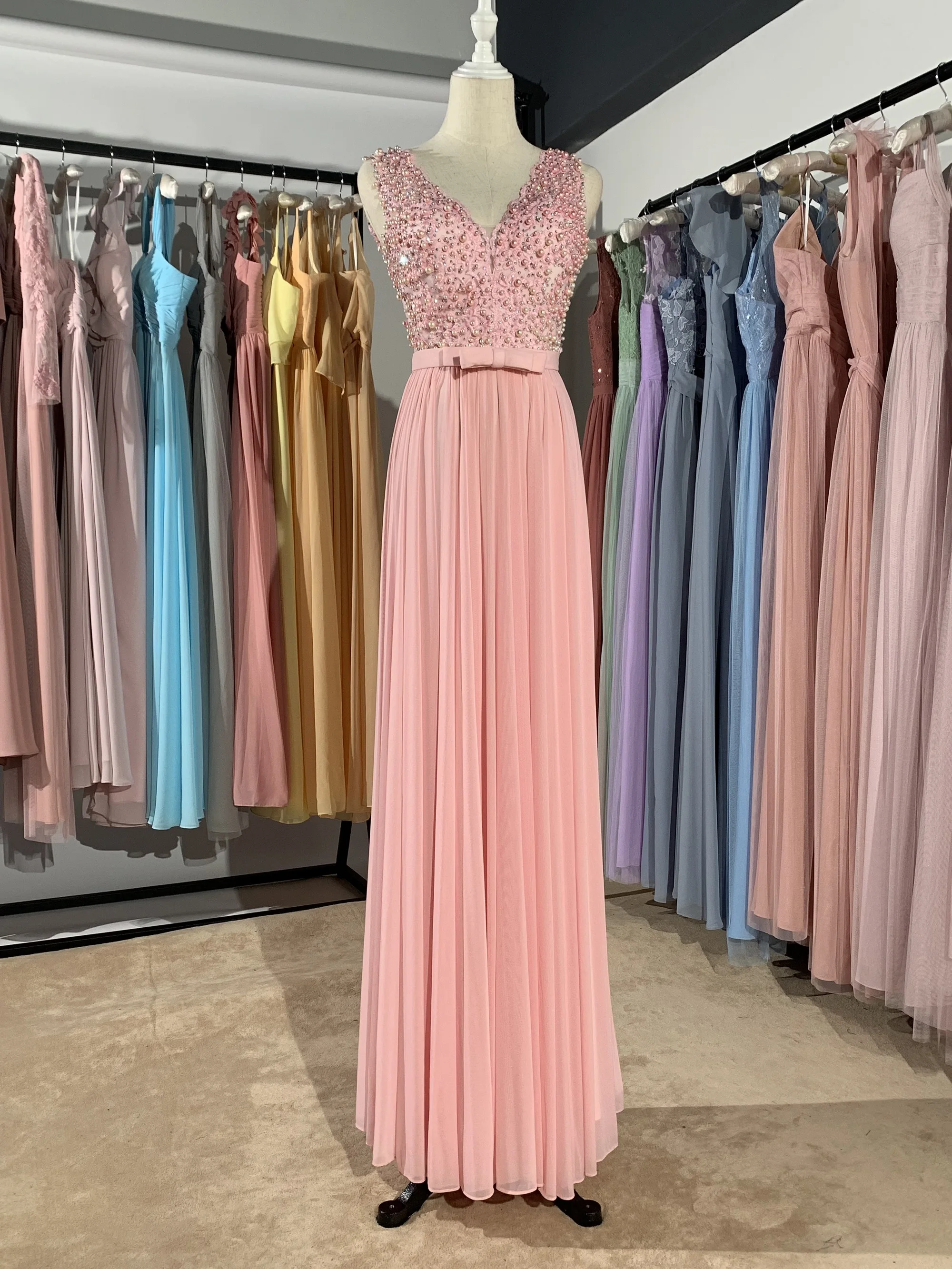 

Женское платье для выпускного вечера, длинное розовое платье из бронзовой эластичной ткани с бисером и рюшами, 2021