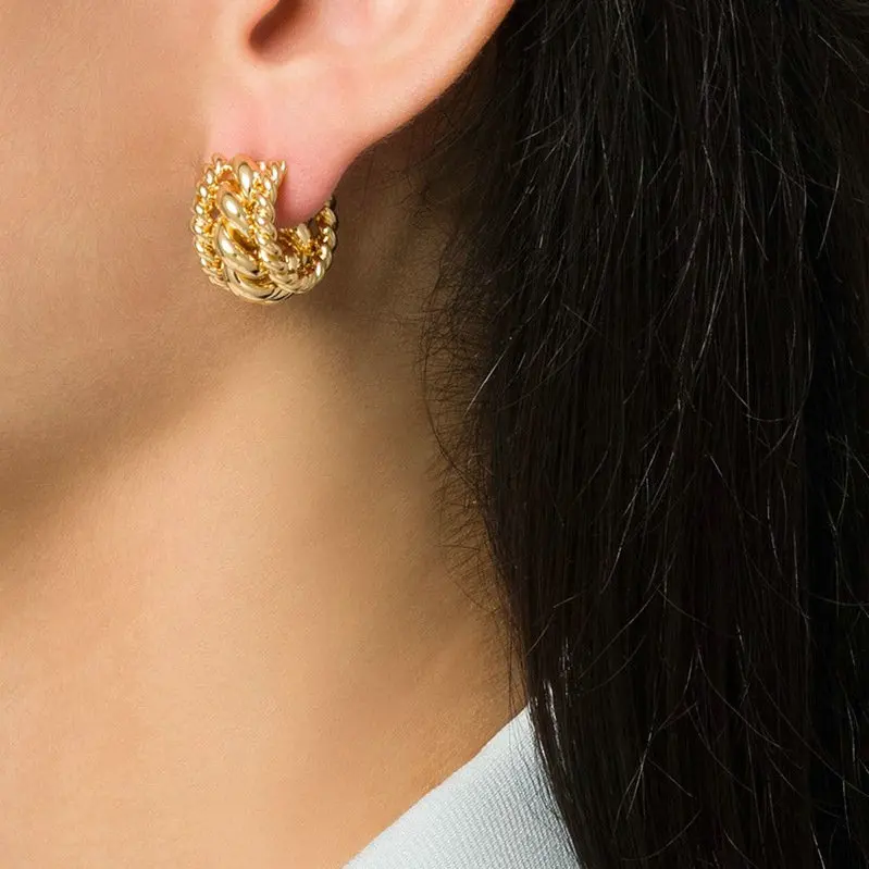 

Gorgeous Gold Carved Loop hoops Earrings For Women 18K Gold plated stainless steel C shape Hoop Earrings