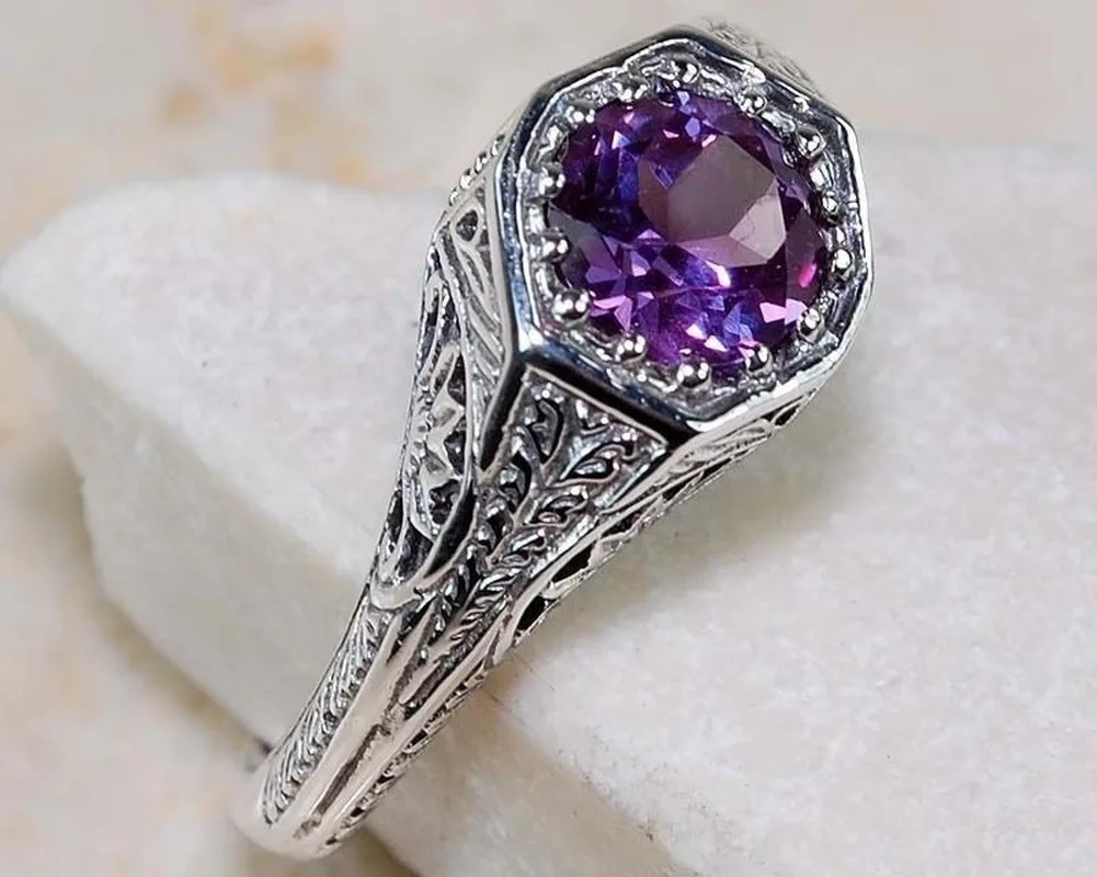

Delicate Jewelry Decoration Fashionable mber Purple Rhinestone Ring Inlaid Wedding Bride Gift Party Lady Amethyst Ring jewelry