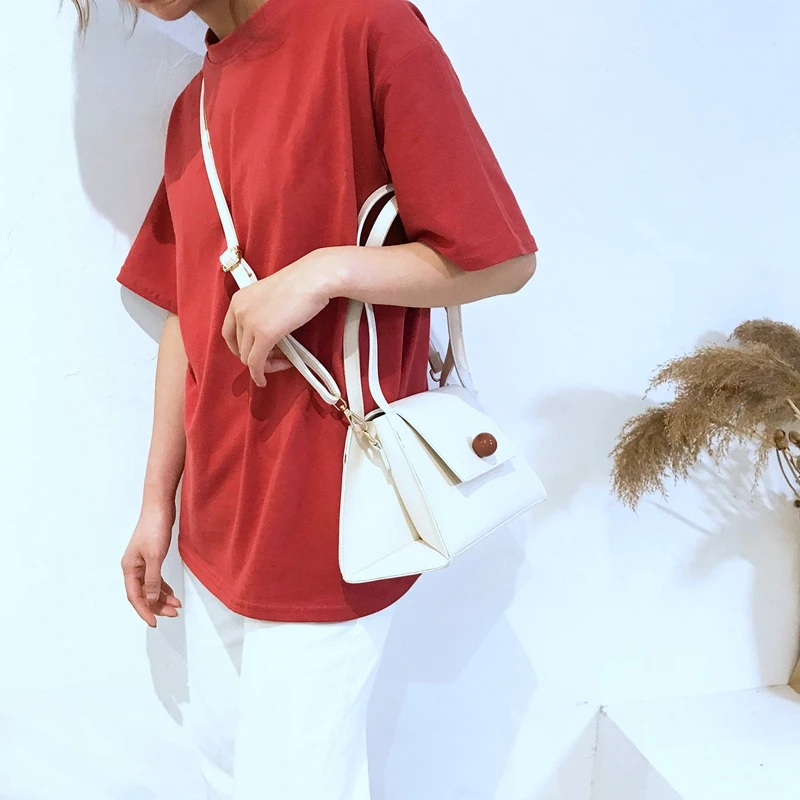 

Multifunctional Handbag Chain Messenger Female Wild Small Square Bag