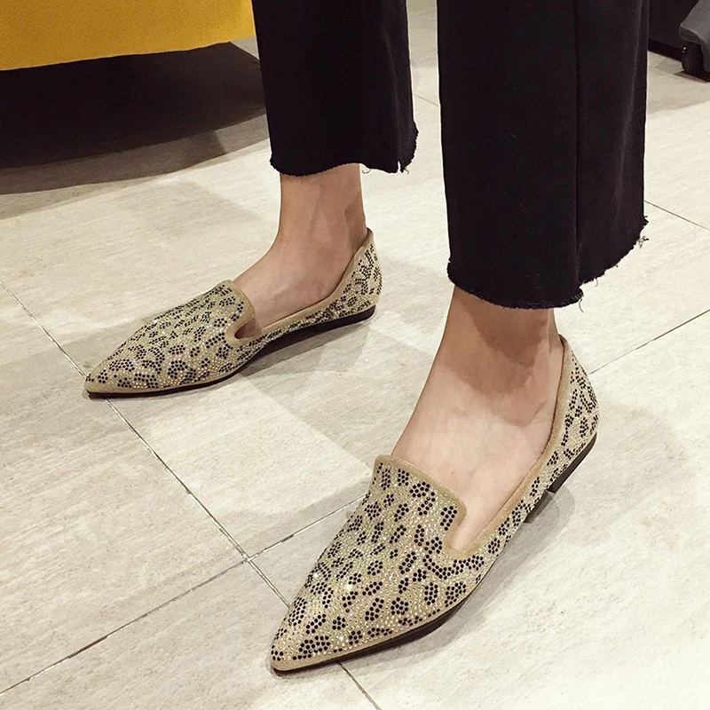Лоферы с блестками Женская обувь на плоской подошве Мокасины острым носком и