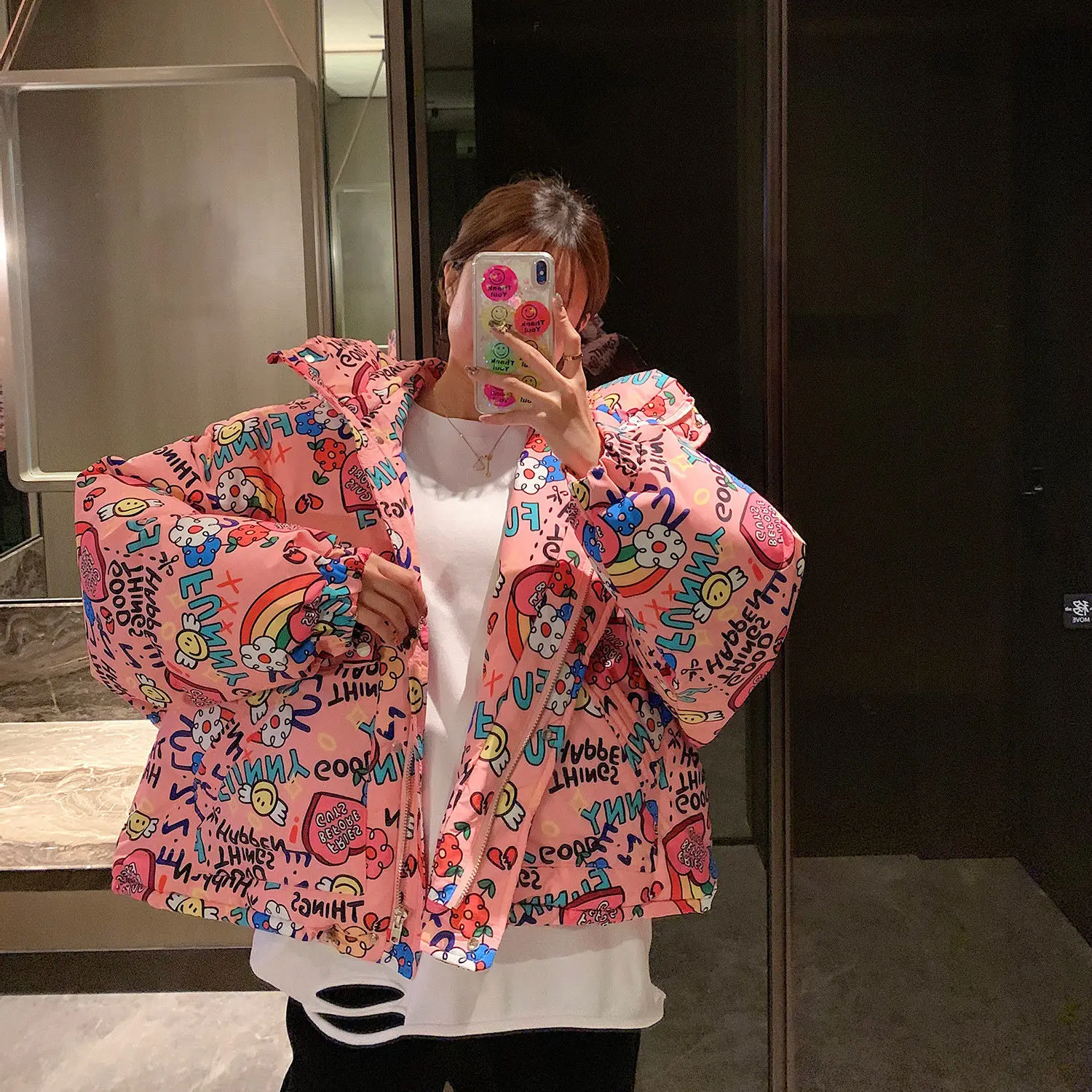 2021 new winter padded coat women's short padded coat printed loose bread coat thickening fashion student lovely down jacket