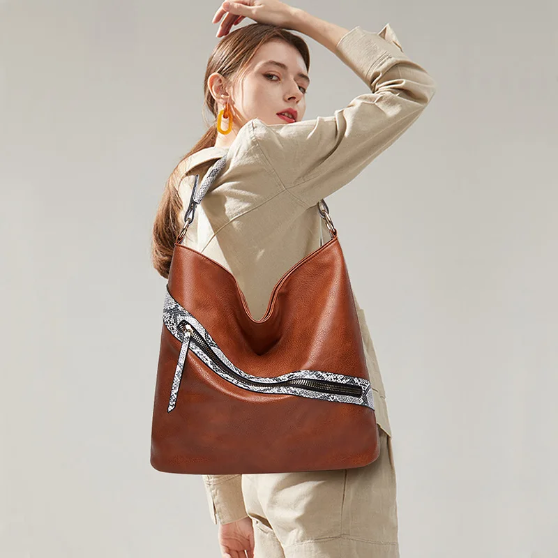 

Большая женская сумка из мягкой искусственной кожи, тоут со змеиным узором, вместительная удобная в использовании сумка-мешок, шоппер на пл...