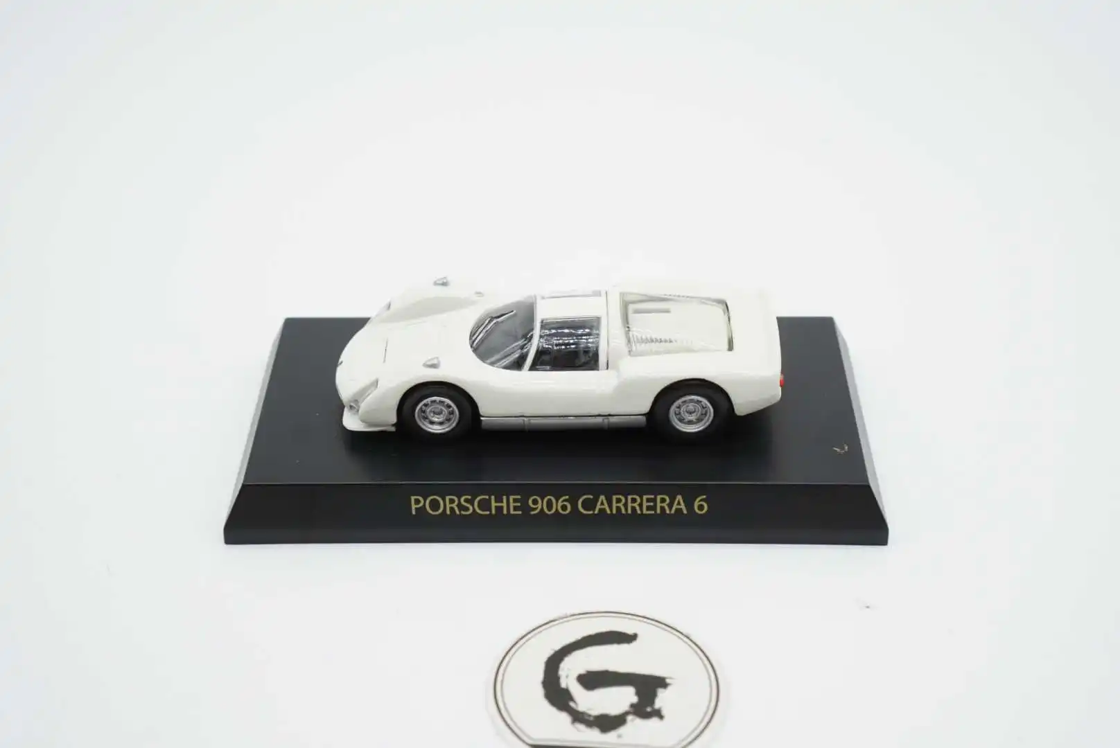 

Коллекция литых под давлением автомобилей Kyosho 1/64 Porsche 906