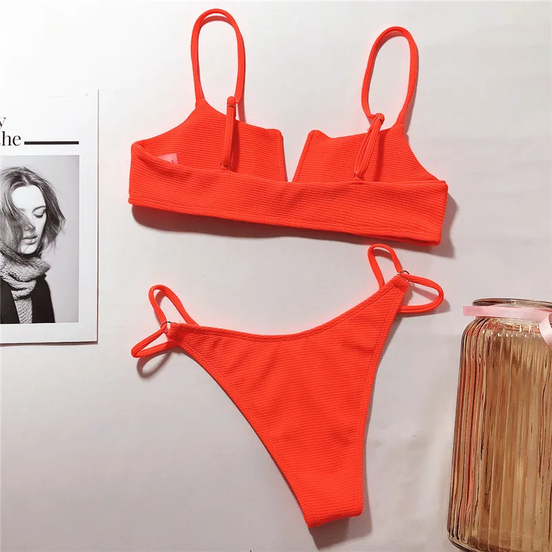 Соблазнительный женский элегантный летний комплект бикини с V-образным вырезом