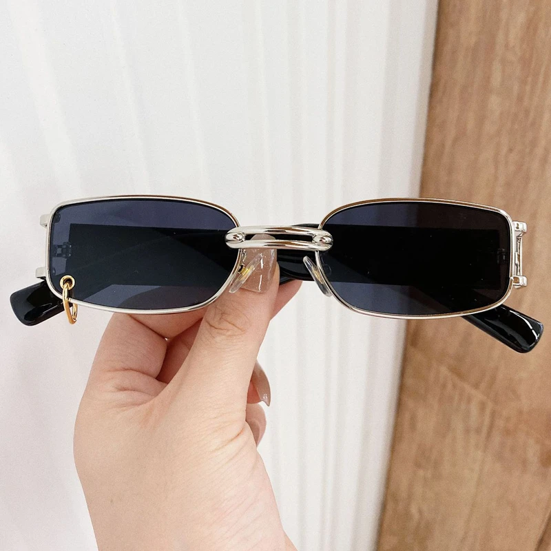 

QPeClou 2020 New Fashion Metal Punk Sunglasses Women Brand Designer Vintage Small Square Sun Glasses Men Cool Show Shades