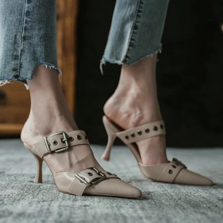 

Spring and summer 2021 high heel pointed 40-43 buckle outdoor slipper