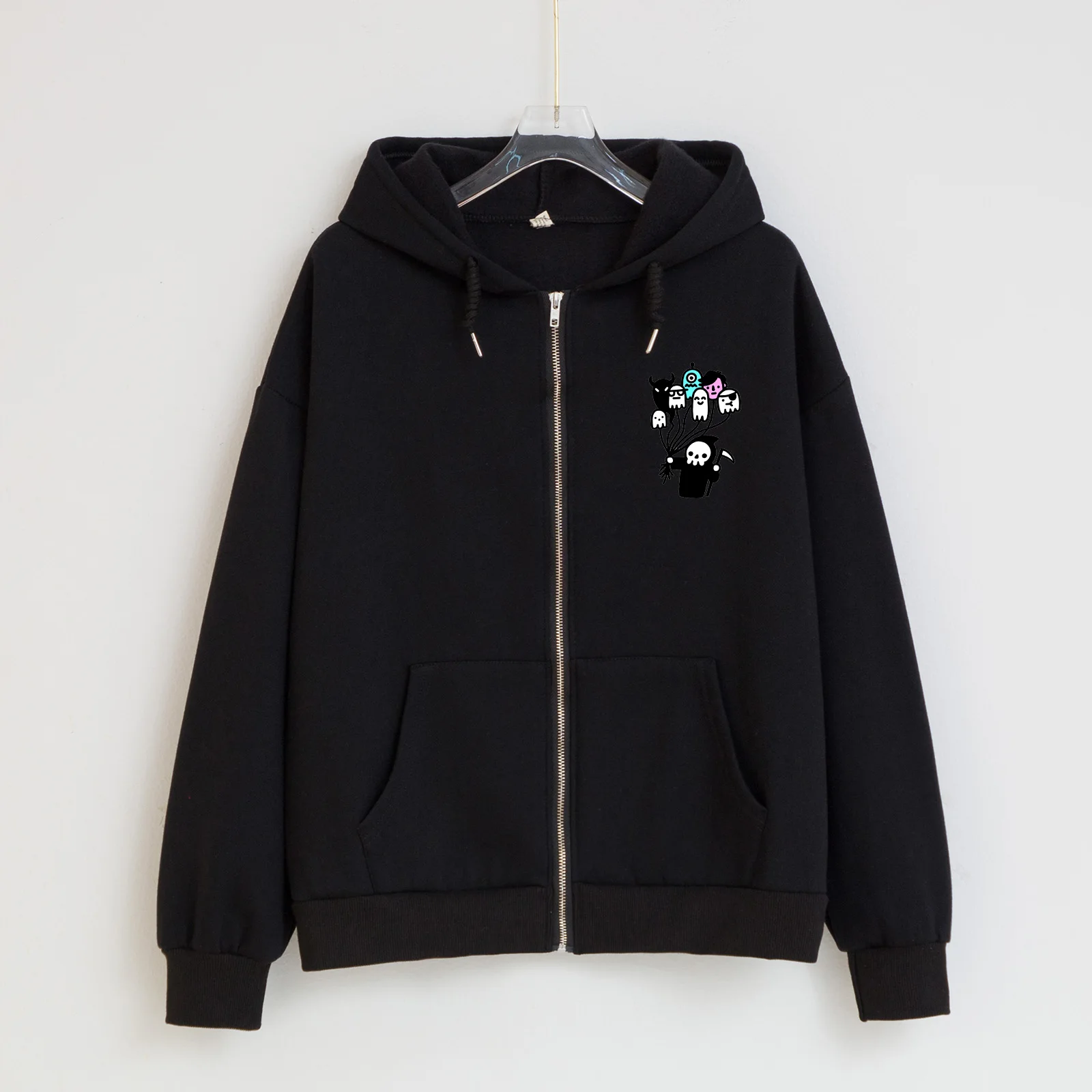 

Женская Черная толстовка с капюшоном и принтом черепа, на молнии