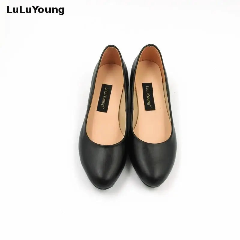 Женские туфли на низком каблуке черные рабочие из натуральной кожи удобная обувь