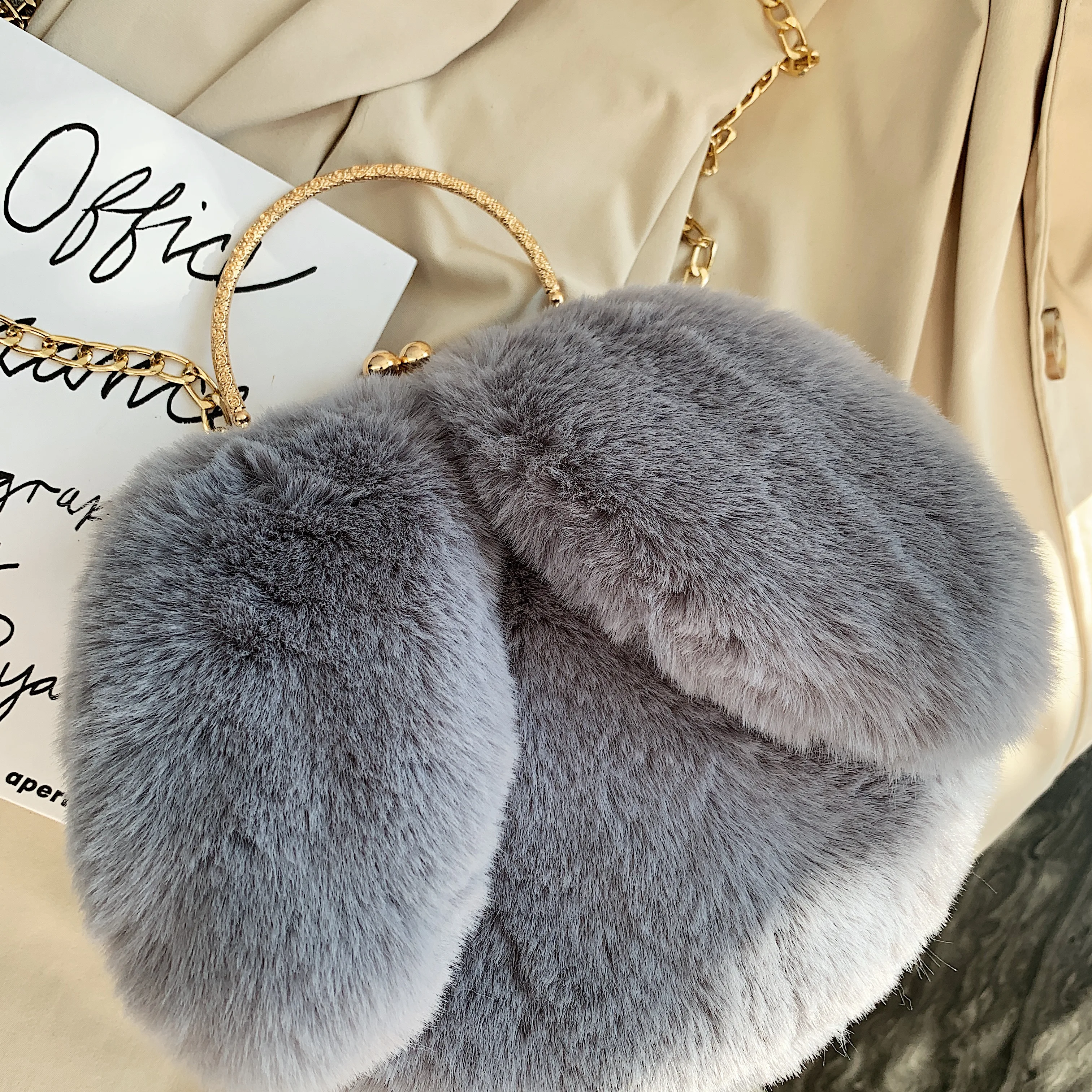 Мягкая женская сумка плюшевая с кроликом осенне-зимняя модная Новая вечерняя