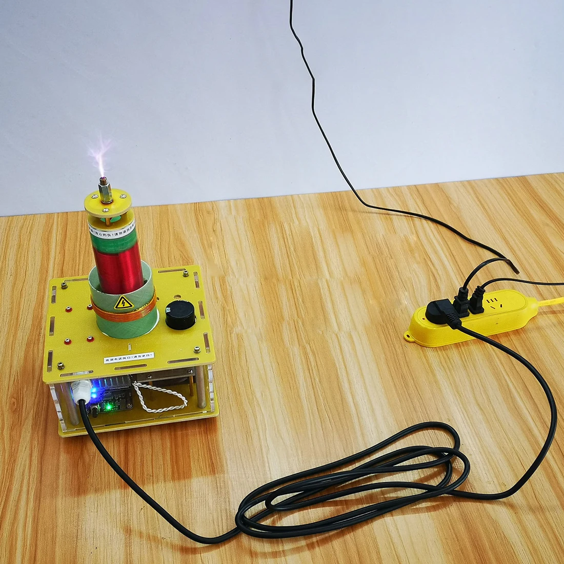 

PLLSSTC Music Tesla Coil Plasma Speakers Science and Technology Toy Science Educational Technology Toy Gift - Old Type