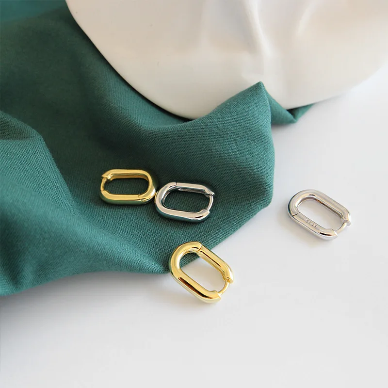 

Ear Clip Women's Korean-style Fashion Geometry Pattern Oval Ear Clip Simple Graceful Ear Ornaments