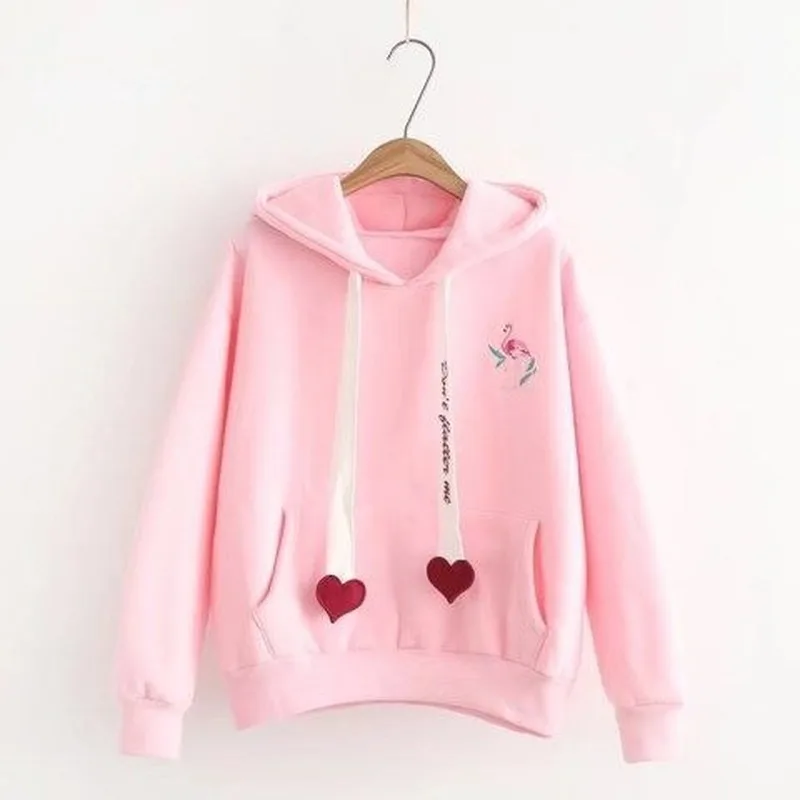 девушка в толстовке. толстовки женские модные. толстовки женские модные. толстовки женские модные. девушка в толстовке.