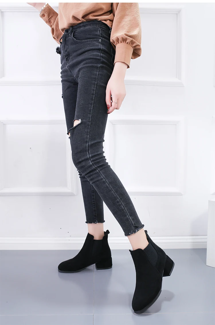 Новые осенне-зимние ботинки женские грубые модные черные ботильоны Дикий