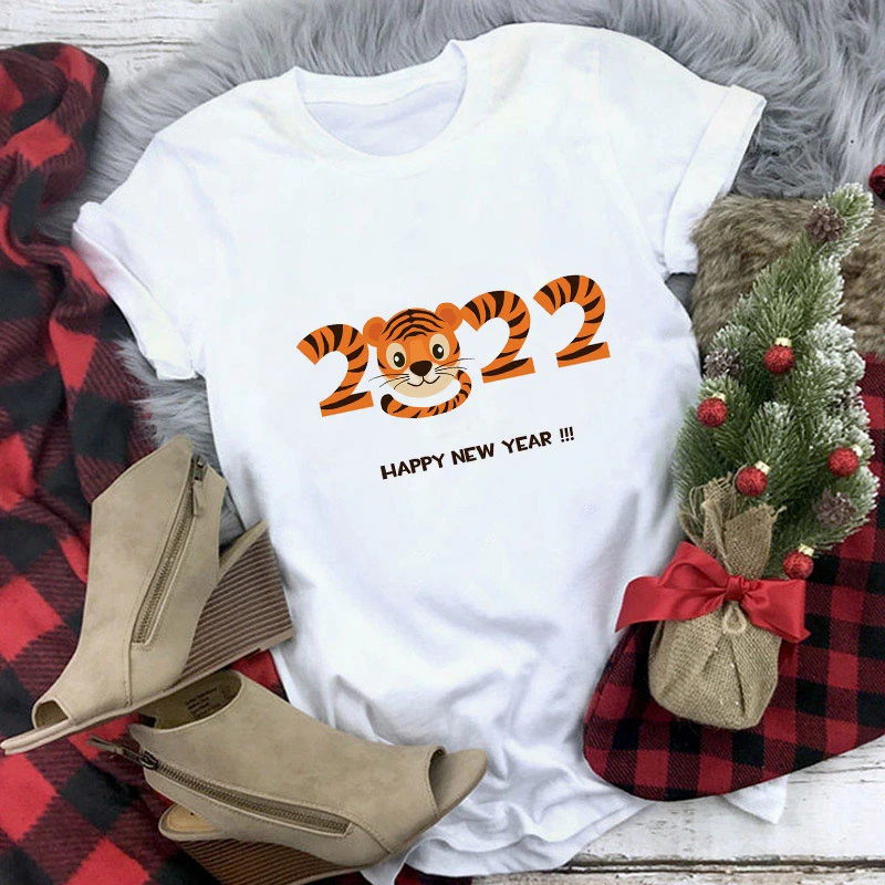 

Cute Tiger Happy New Year 2022 White T-Shirt Fashion Round Neck Short Sleeve Summer Tees Casual Harajuku Top New Year's Gift
