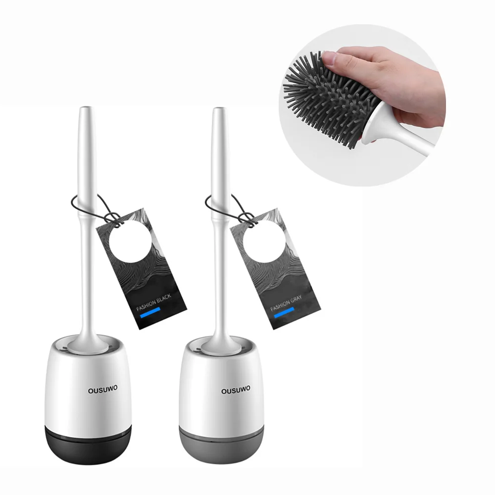 Щетка для унитаза с длинной ручкой и мягкой щетиной используется очистки туалета