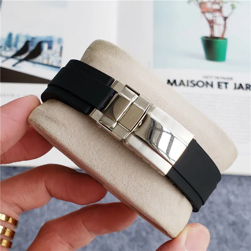 

New men's six-pin second run casual quartz watch support