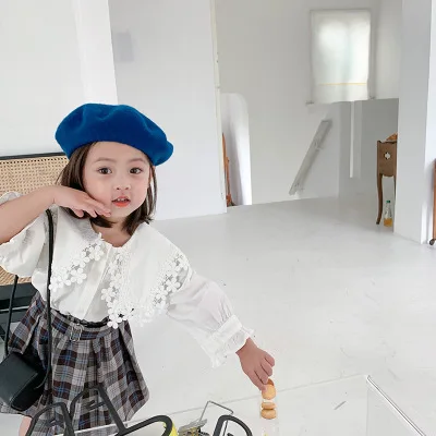

Girls Peter Pan Collar Stitching Lace Puff Sleeve Shirt 2020 Spring and Autumn New Korean Baby Girl Loose Cute Solid Blouse Tops