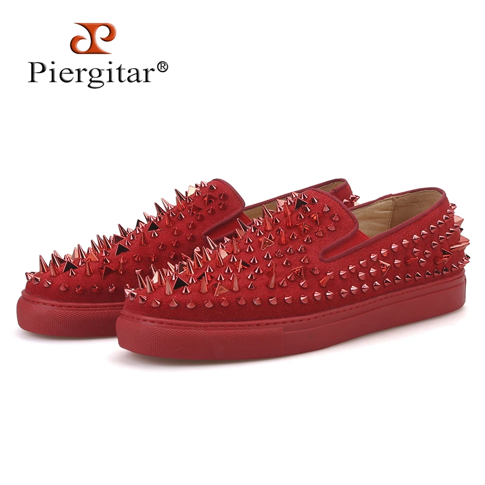 

Piergitar 2019 Red and Black colors cow suede men sneakers with spikes designs CL brand same Sporty style men's casual shoes