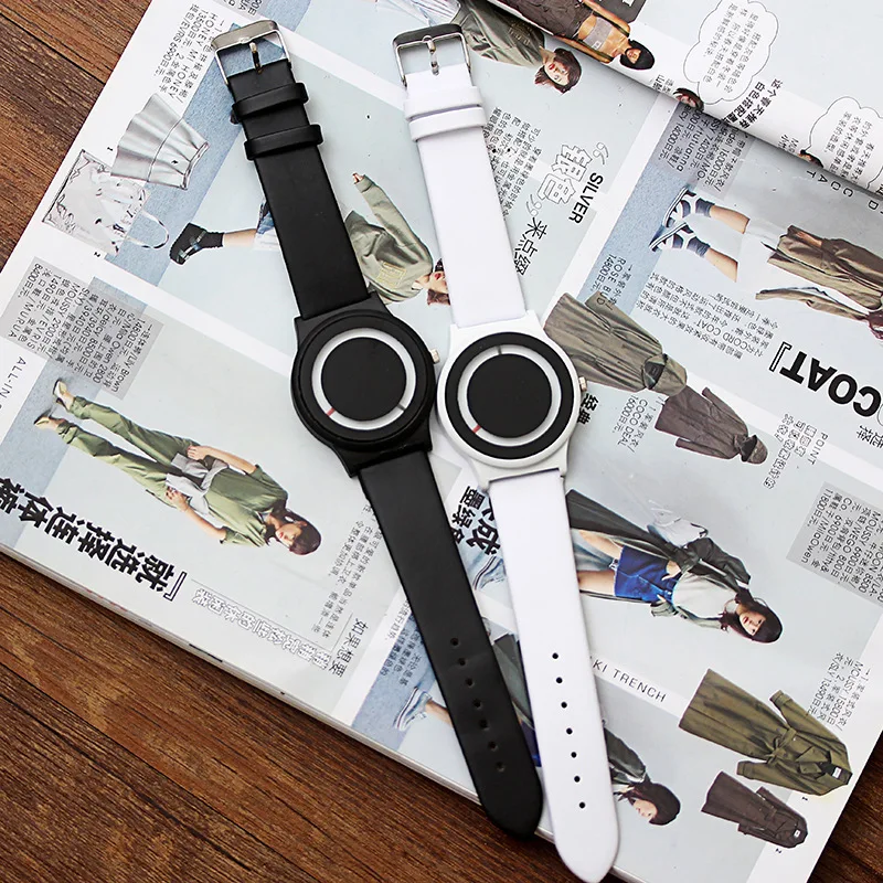 

2020 South Korea Retro Classic Simple Net Hipster Series Couple Watch Men Women's Students Simple Without Scale Dial Belt Watch