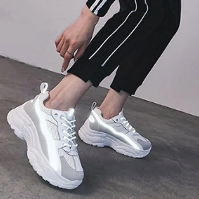 white reflective Женская обувь для бега дышащие кроссовки из сетки для женщин уличная обувь на каблуке амортизирующая обувь тренировочная прогулочная обувь - Цвет: white reflective